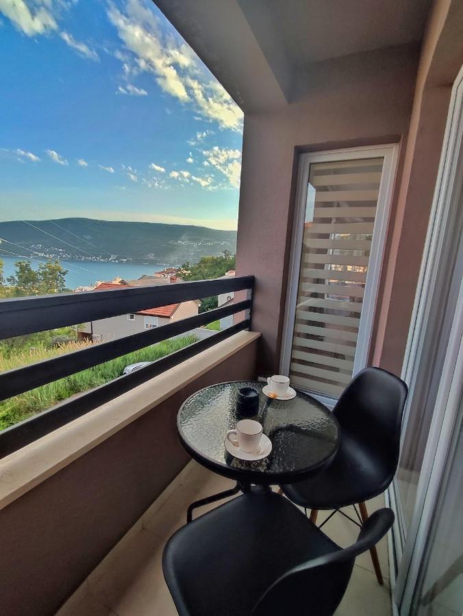 Apartament Elena Herceg Novi Zewnętrze zdjęcie